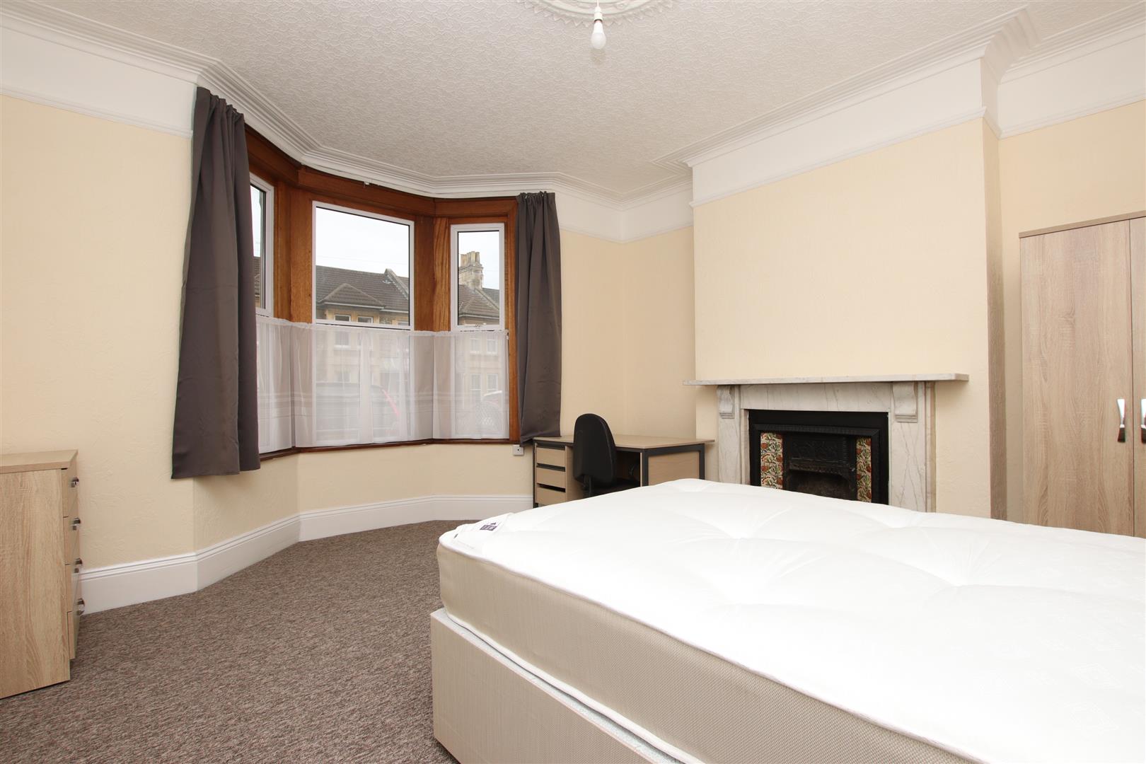 Lower Oldfield Park, Bath, BA2